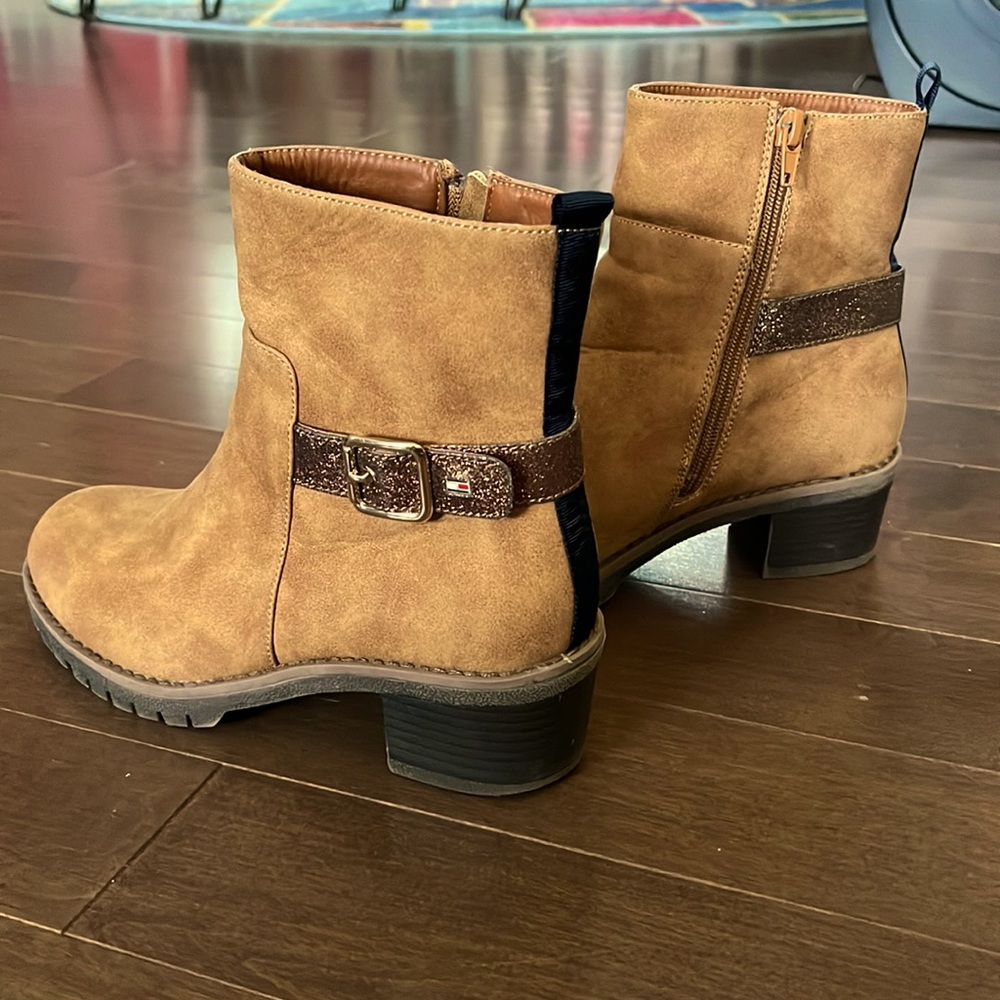 Tommy Hilfiger girls boots